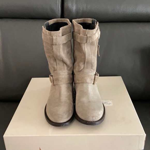 Burberry Brit Canvas Check Grantville Boot - Picture 1 of 7